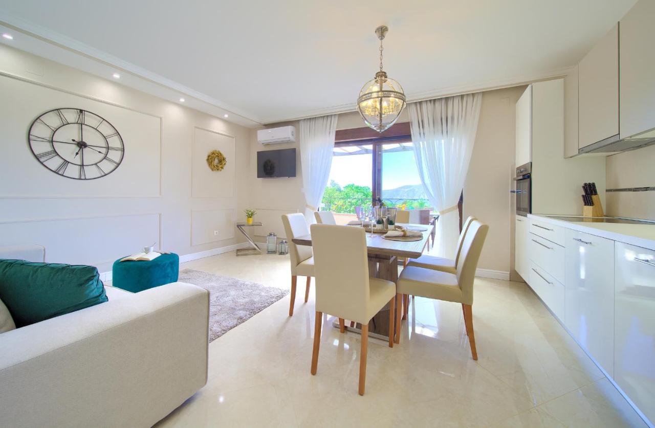 Luxury Apartments Villa Stina Pinezići المظهر الخارجي الصورة